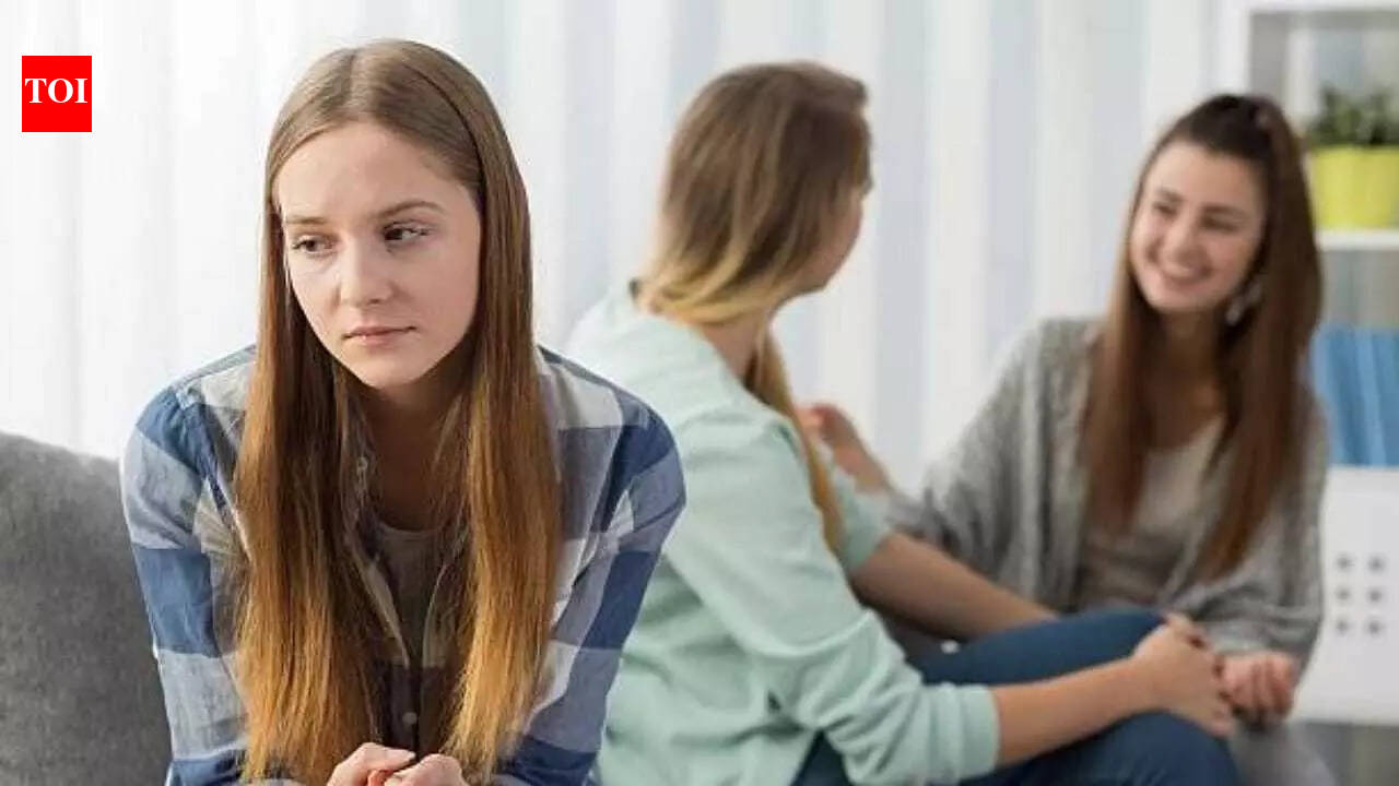 How parents can stay emotionally available to teens
