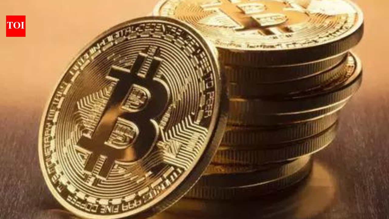 Bitcoin slides 2% amid Trump's global tariff jitters