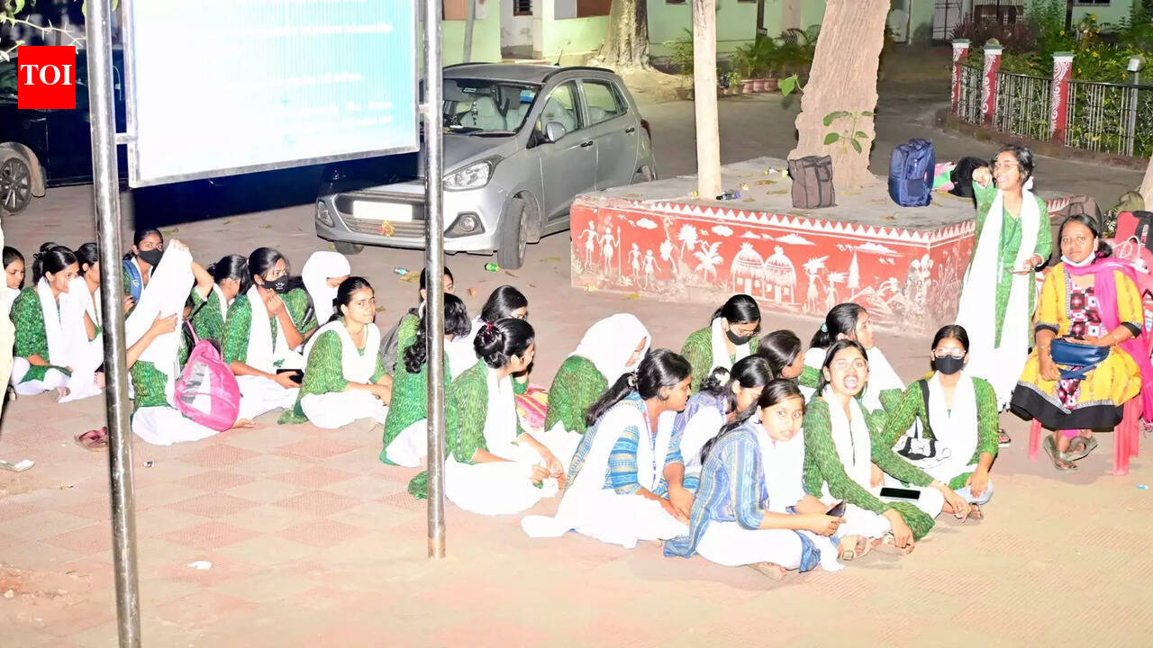SB Women’s College students on agitation path again