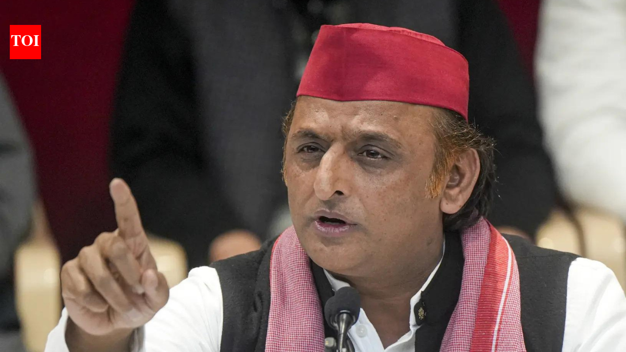 'INDIA bloc intact': Akhilesh's remark amid calls for leadership change in oppn camp