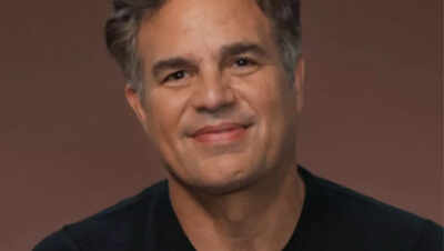 'एवेंजर्स' स्टार मार्क रफ़ालो ने 'टैक्स द रिच' का समर्थन किया; कहते हैं, 'हमें अरबपतियों और निगमों पर कर लगाना चाहिए... वे इसे संभाल सकते हैं'