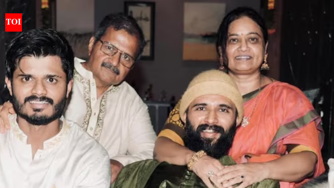 Look at Vijay Deverakonda's cherished family moments ahead of wedding with Rashmika Mandanna