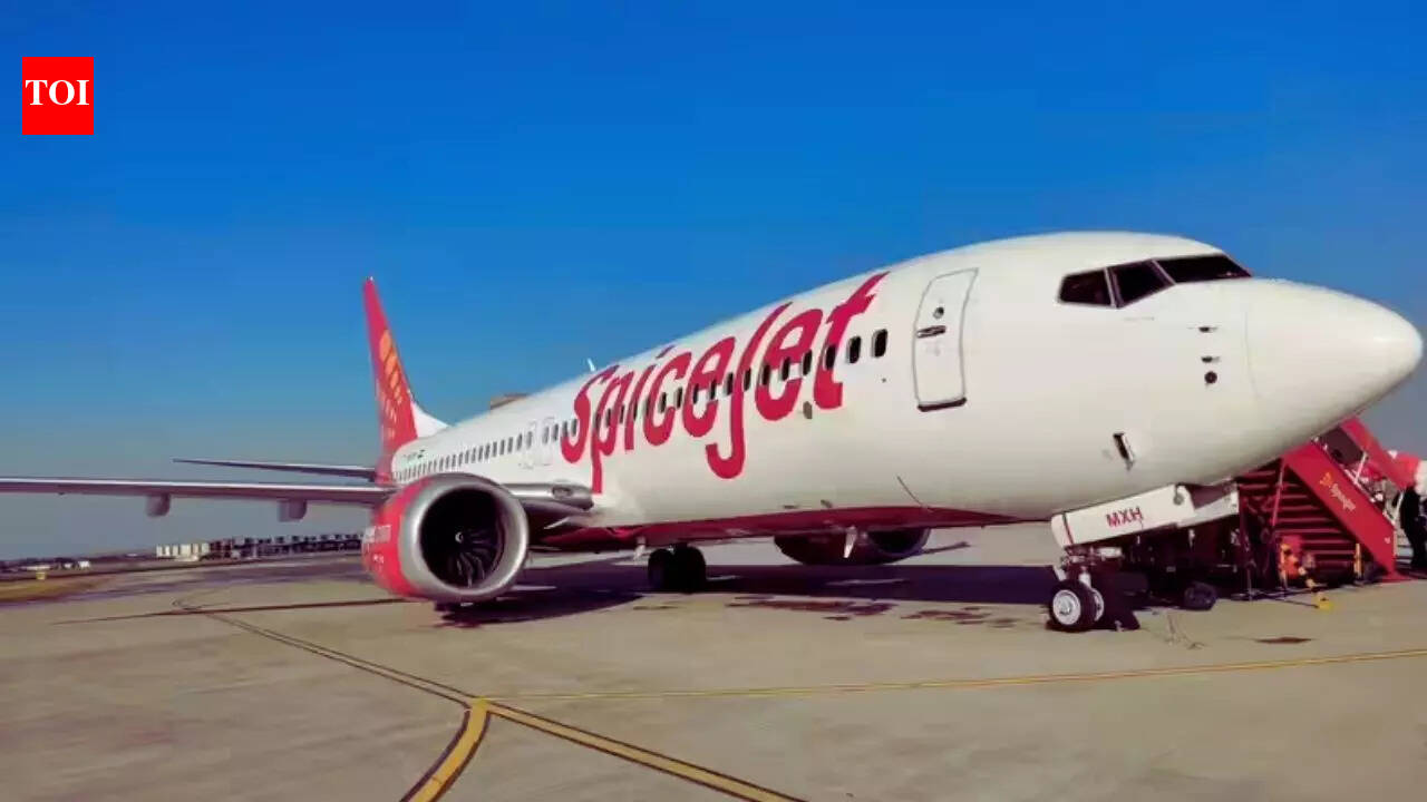 'Engine failure after take off': SpiceJet flight with 150 onboard makes emergency landing in Delhi