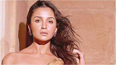 Alia Bhatt and Sharvari starrer ‘Alpha’ heads to theaters; the makers reject a Rs 215 crore OTT deal- reports