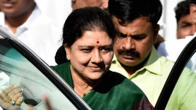  Sasikala hints at new political party ahead of Tamil Nadu polls