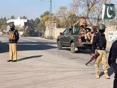 5 Pakistani cops killed in coordinated militant attack in Khyber Pakhtunkhwa