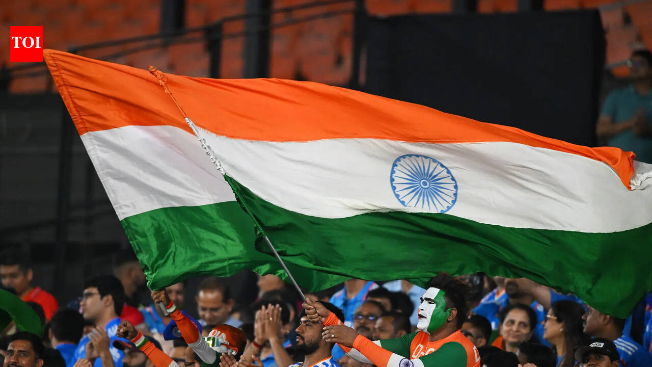 भारत के लिए बड़ा झटका! घुटने की चोट के बाद कप्तान ने फील्डिंग नहीं की, अगले मैच पर संशय | क्रिकेट समाचार