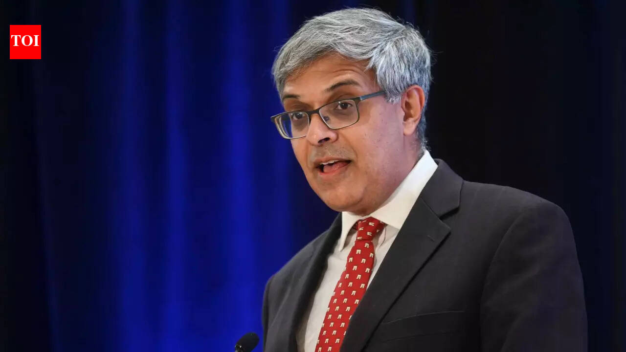 Why Indian-origin Jay Bhattacharya's dual health roles has Washington worried