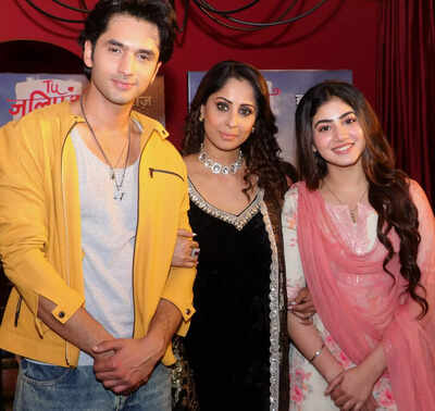 Roses and TV drama spotlight the Rose Festival in Chandigarh