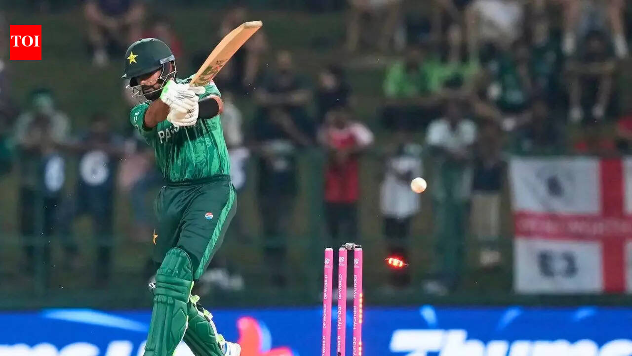 Hilarious Babar Azam memes take over internet after another flop show in T20 World Cup