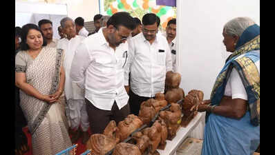 Cottage and small-scale industries expo inaugurated in Dharwad