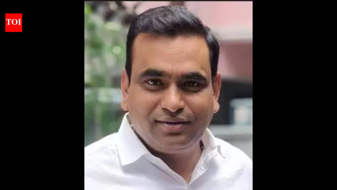 Stop playing Hindutva politics, Cong MP to Bandi