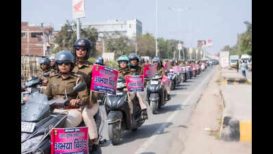 Women police hold ‘Abhaya Brigade’ scooter rally in Aurangabad