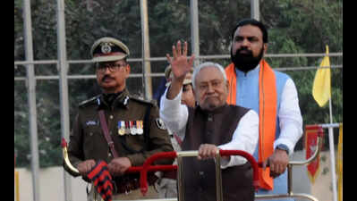 CM felicitates police officers and citizens