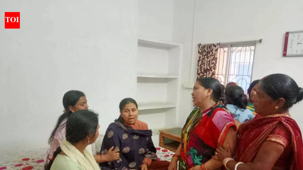 Villagers mourn doctor killed in Jharkhand air ambulance crash