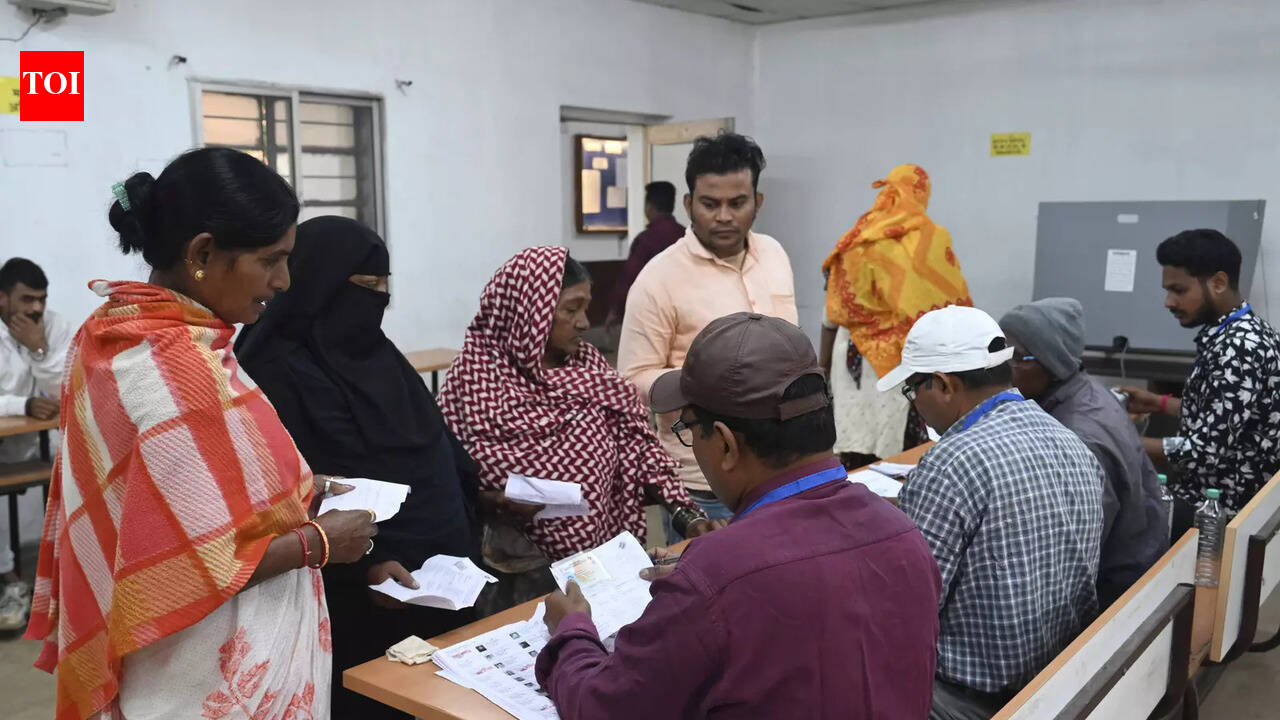 Boycott ends in Dhanbad: Lalpur Futaha villagers vote in civic polls after 16-year gap; admin promises probe on panchayat status demand