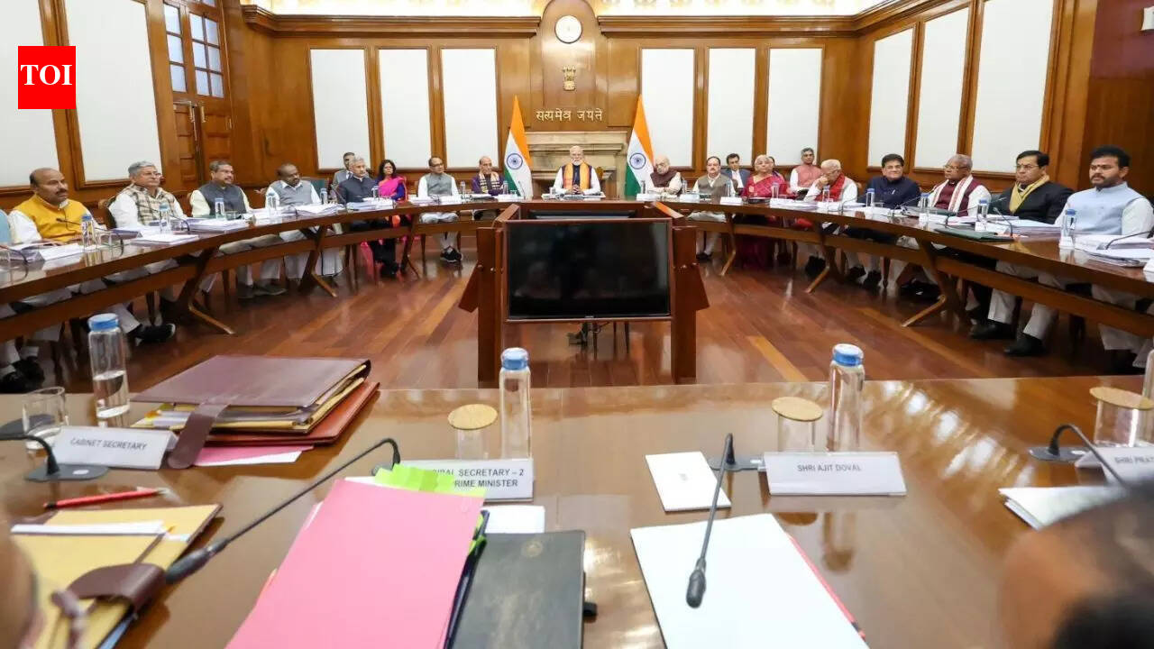PM chairs 1st Cabinet meeting at Seva Teerth, pushes for reforms