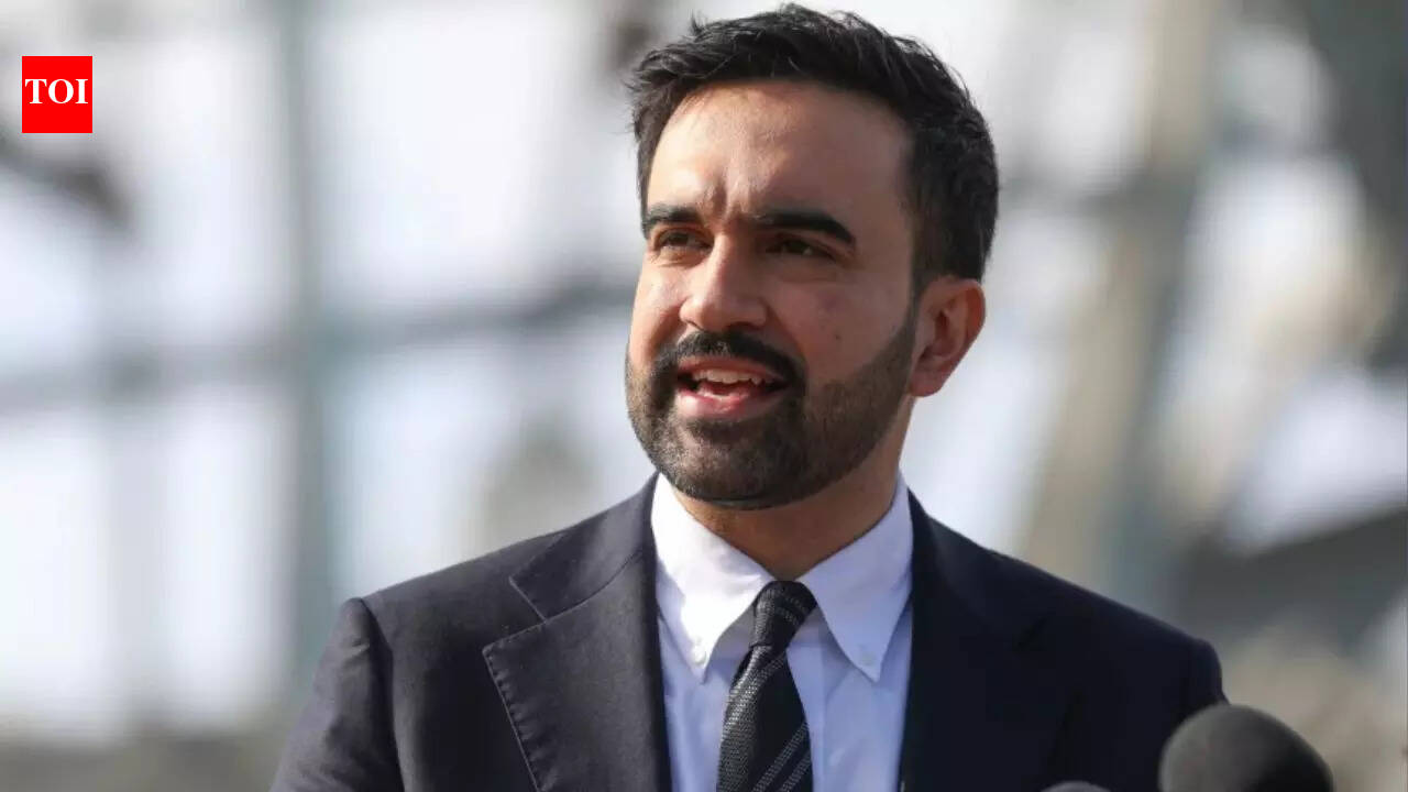 ‘Treat them with respect’: NYC Mayor Zohran Mamdani reacts after NYPD officers hit with snowballs at Washington Square Park