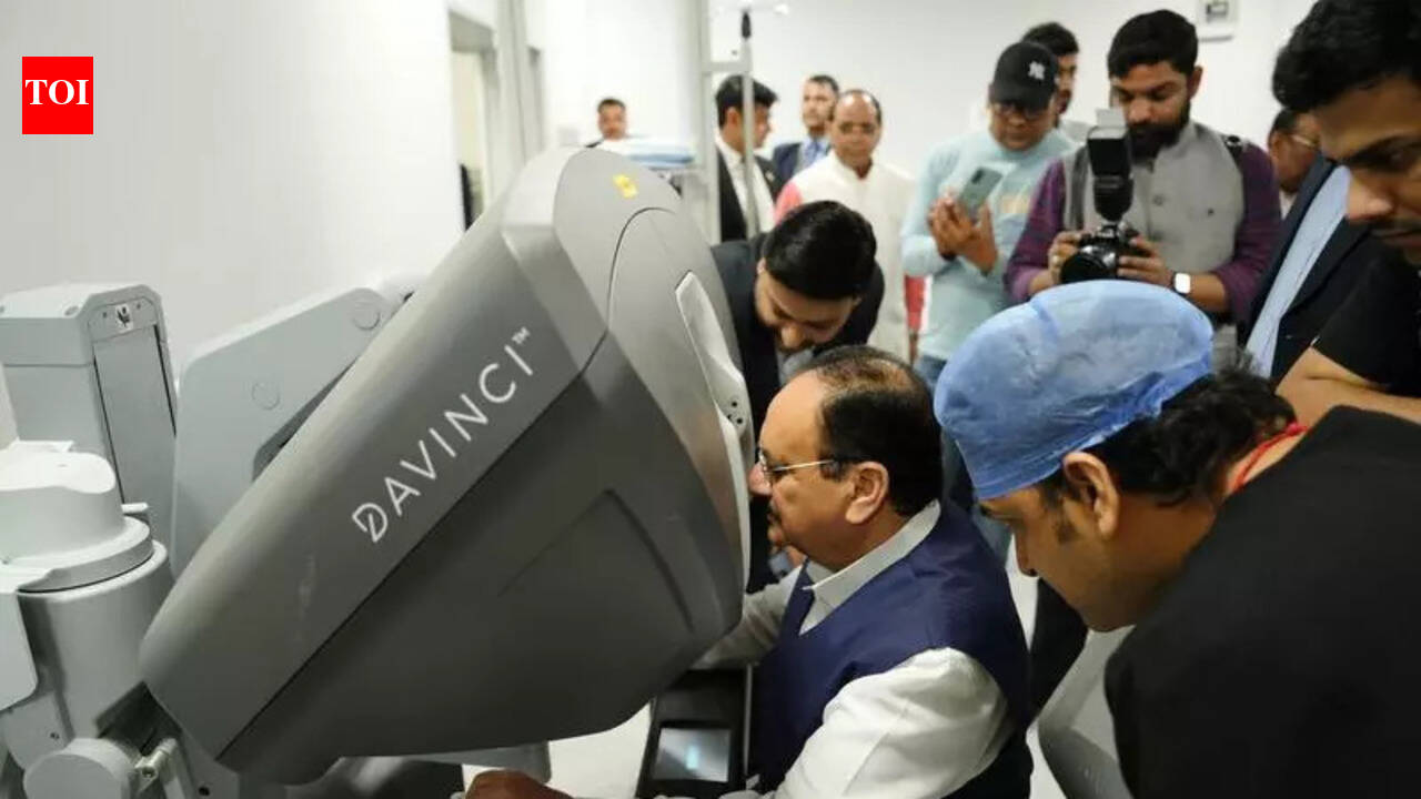 Ai-Enabled E-Icu Command Centre: Ghaziabad district hospital gets AI ...
