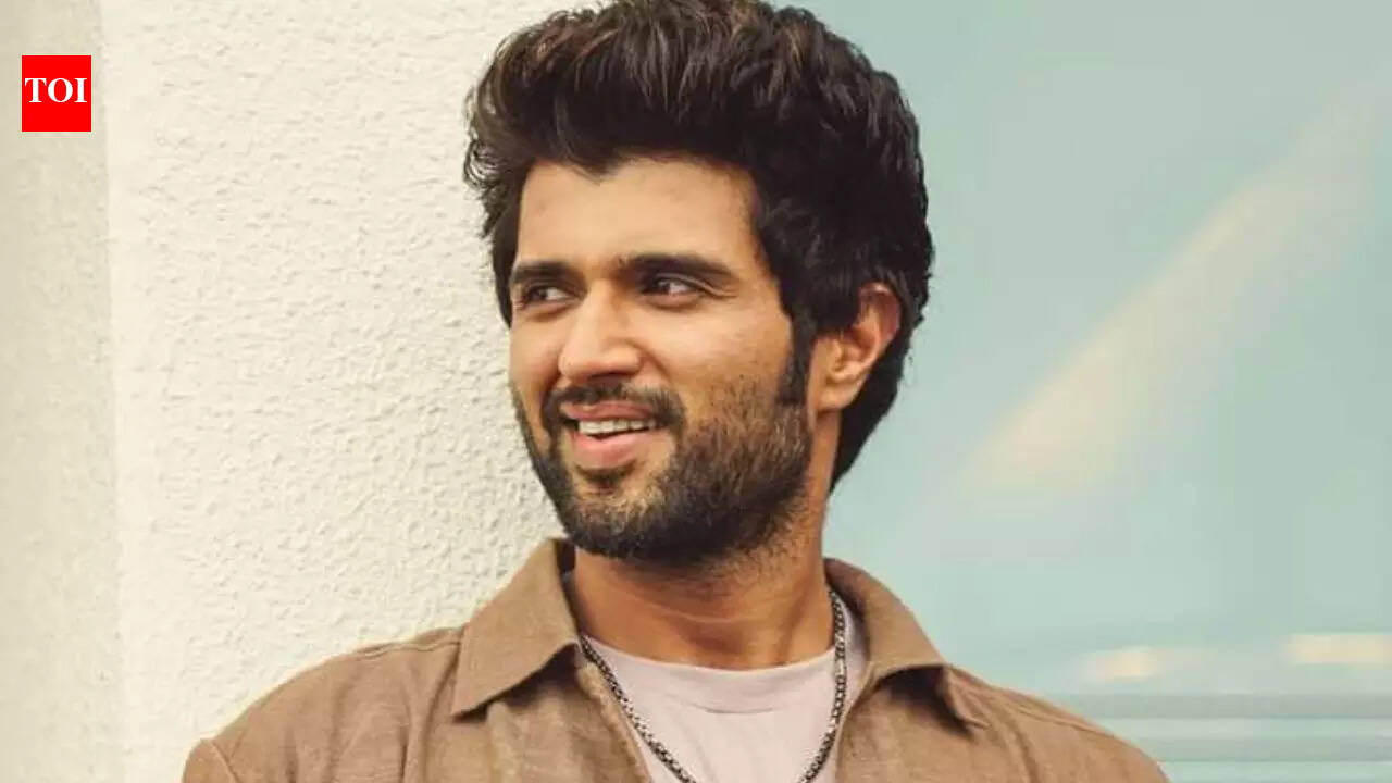 When Vijay Deverakonda returned to his Puttaparthi school and revisited his childhood memories