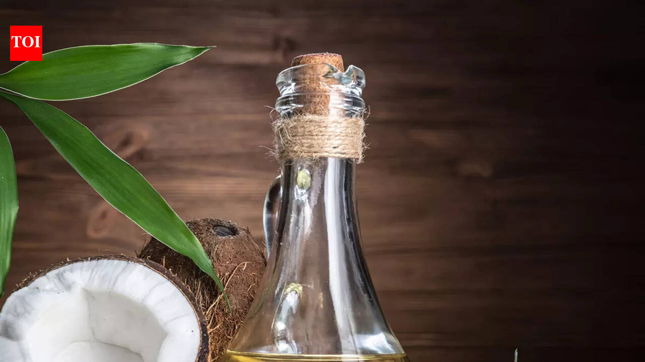 बालों को तेजी से बढ़ाने के लिए अरंडी के तेल के साथ मिलाने के लिए 5 सर्वश्रेष्ठ तेल