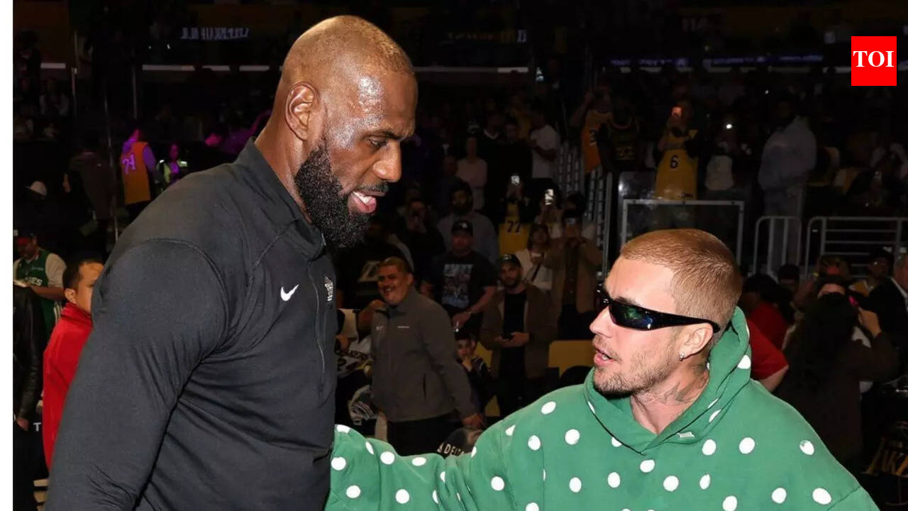 Los Angeles Lakers vs. Orlando Magic: Justin Bieber Draws Spotlight Courtside | NBA News - The Times of India