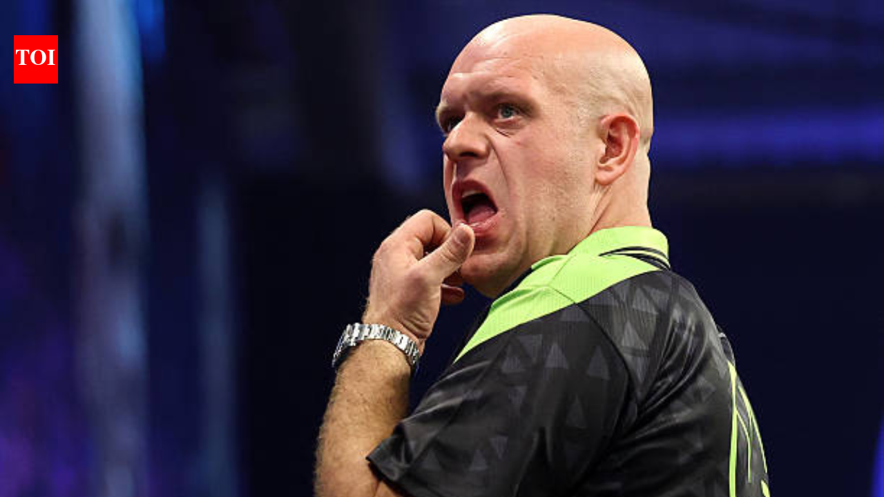 Michael van Gerwen gives health update and confirms return for Belfast Premier League Darts night