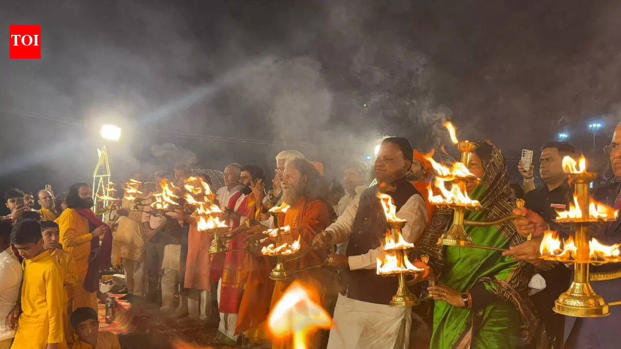 CM attends Jagannath Temple inauguration in Prayagraj