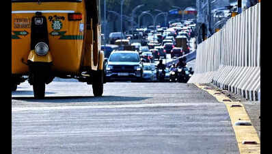Chennai’s Madhya Kailash flyover a bumpy stretch