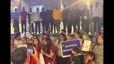 RWA protests against sale of clubhouse by builder