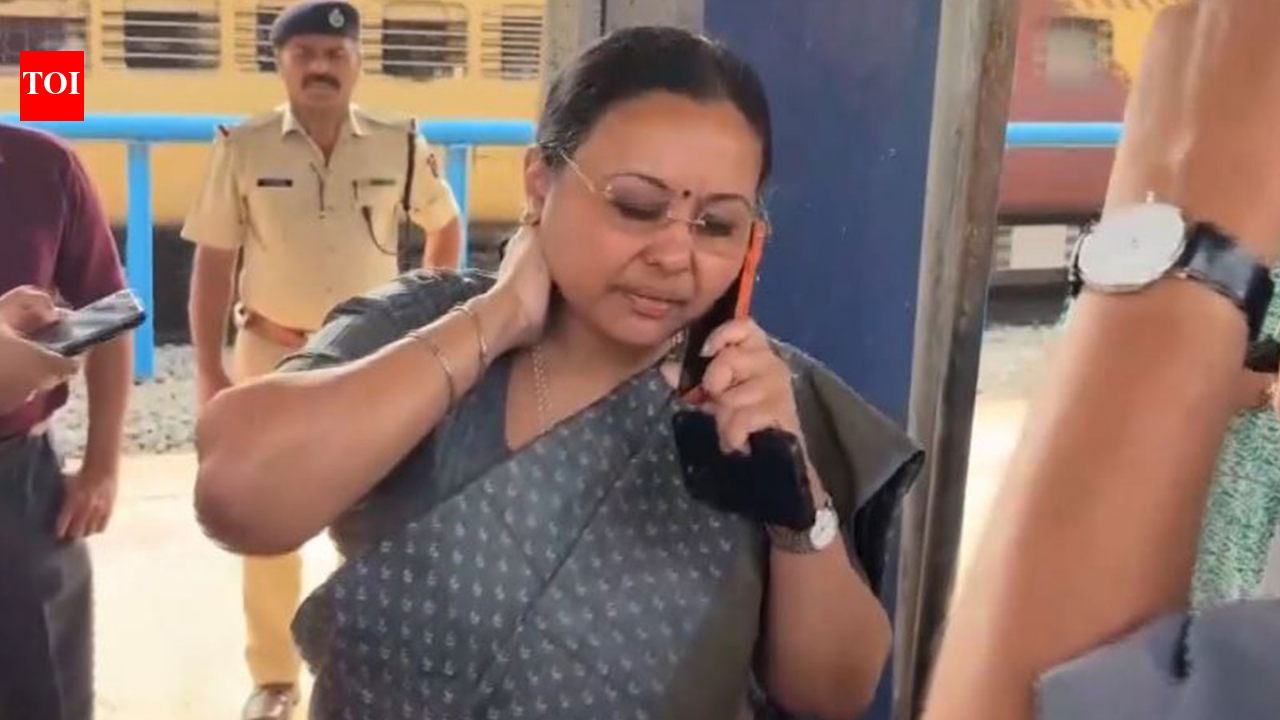 Kerala minister Veena George hurt, hospitalised during student union stir; CM slams 'goondaism'