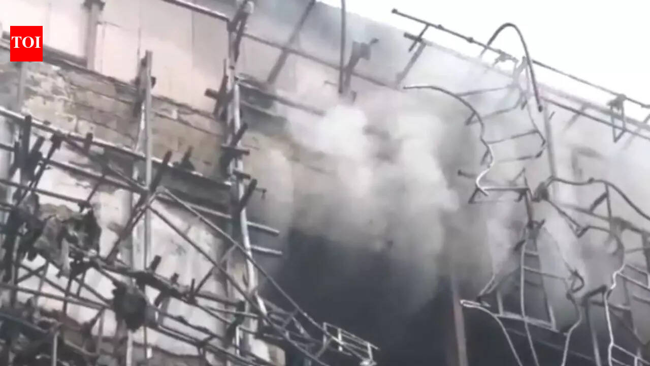 Blaze erupts at garment store building in Hyderabad’s Jubilee Hills