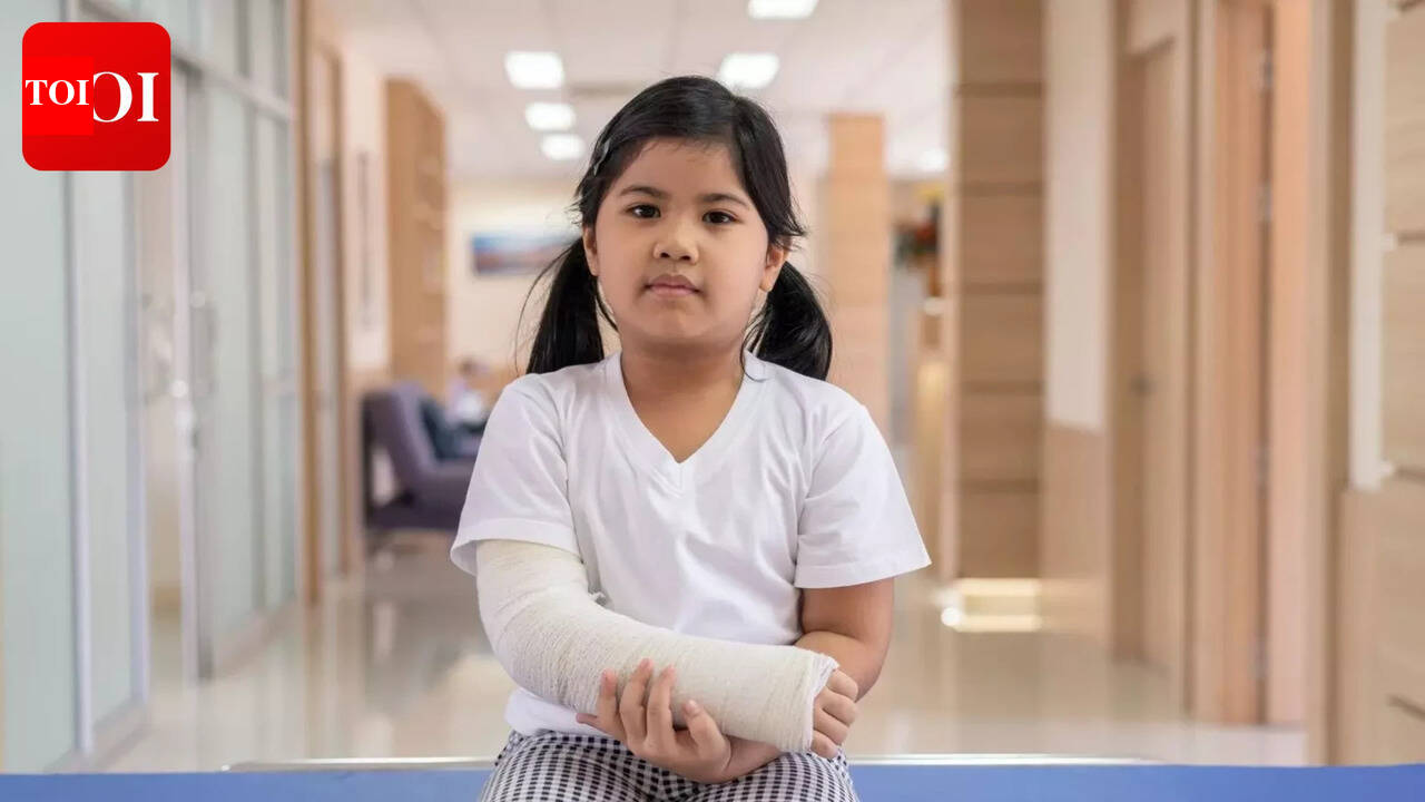 An 11-year-old’s arm moves for the first time after innovative nerve surgery