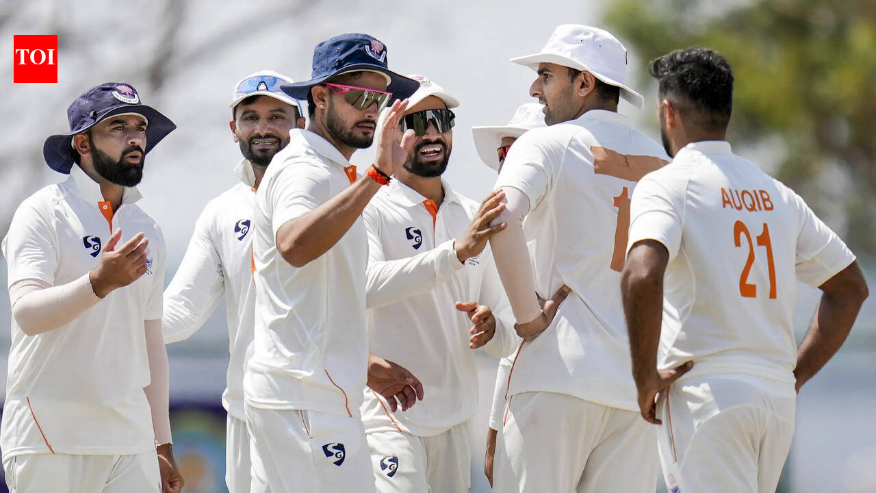 Ranji Trophy final: J&K seize control as Karnataka stare at massive first-innings deficit