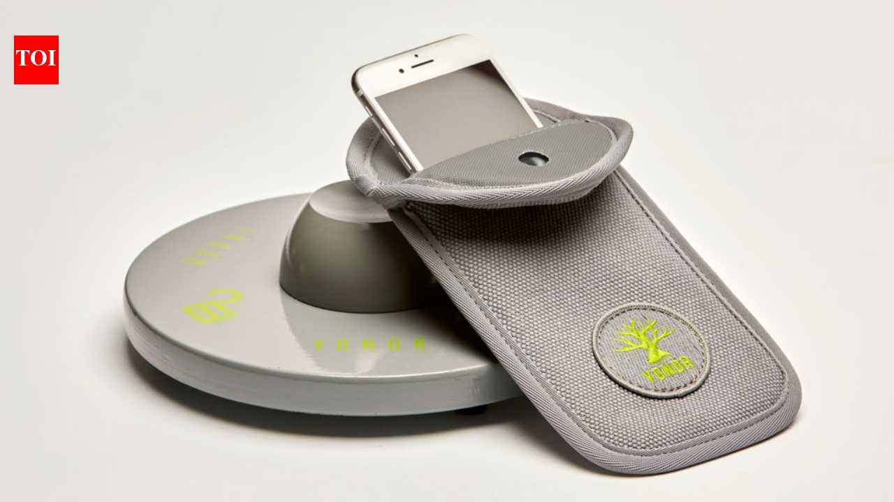 How US students are bypassing a $25 phone-lock pouch with magnets, rocks and scissors