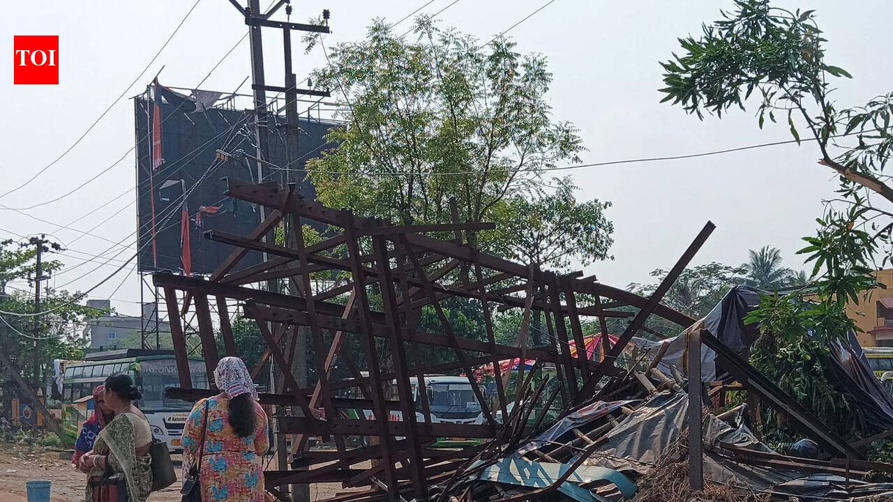 BMC makes 3rd party insurance mandatory for hoardings