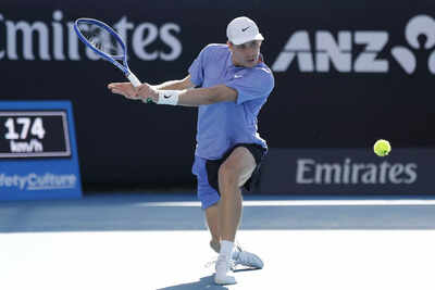  Players call for breaks in packed tennis calendar