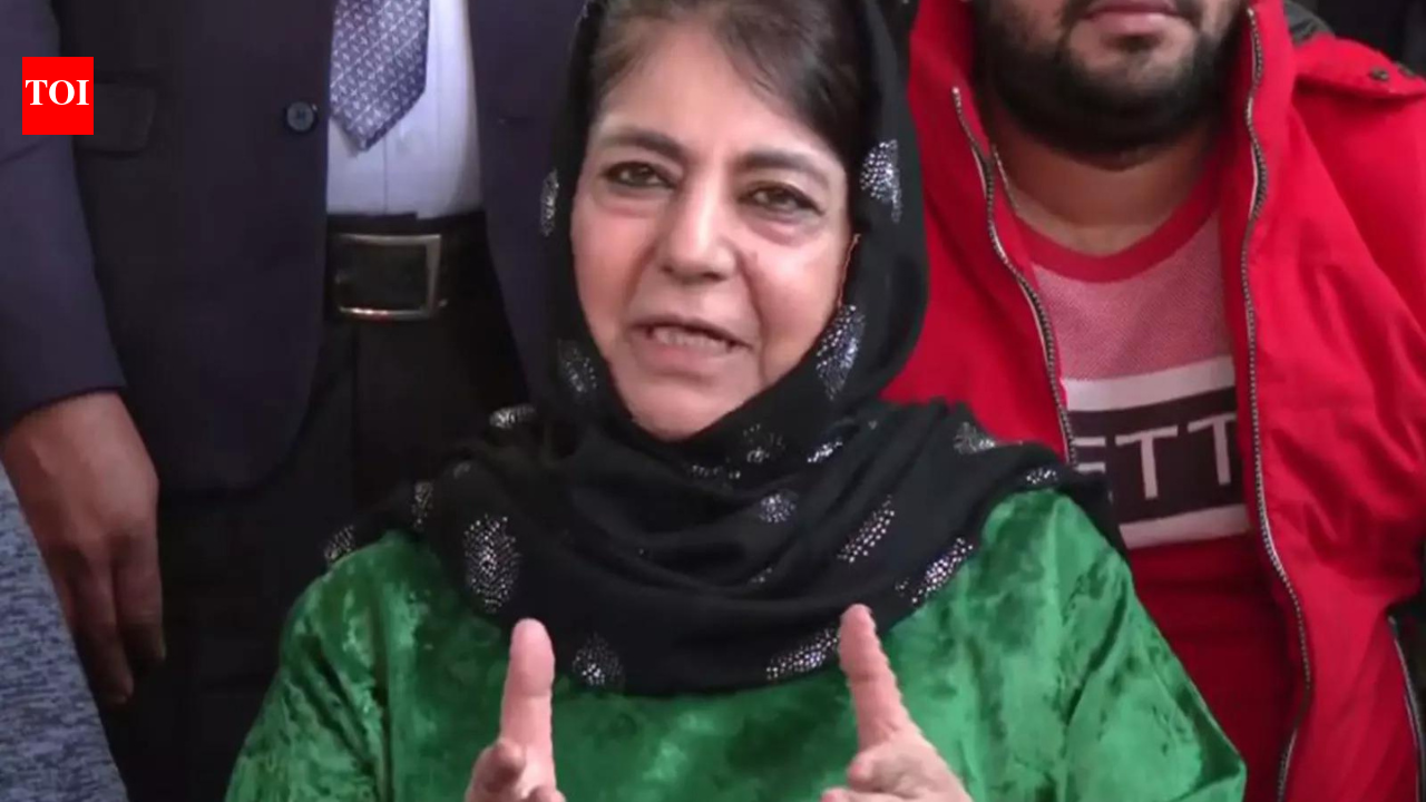 Mehbooba, Tarigami oppose PM’s Israel visit