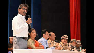 Surrendered Maoist leaders meet families after years underground