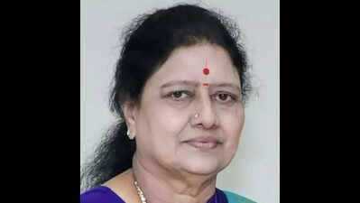 Sasikala peddling untruths after being sidelined: AIADMK