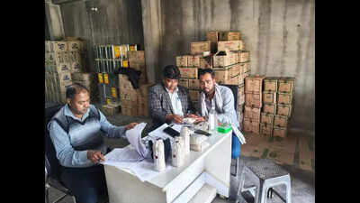 Substandard dates seized, mawa destroyed