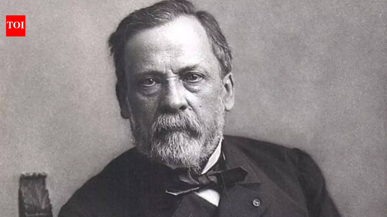 Quote of the day by Louis Pasteur: “Science knows no country, because knowledge belongs to humanity, and is the torch which illuminates the world.”