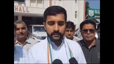 ‘Lakhs registered, jobs very few’: Aditya Surjewala questions effectiveness of Rozgar portal