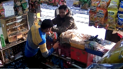 'Will pee in your mouth': UP GRP sub-inspector assaults vendor over delay in serving tea, suspended