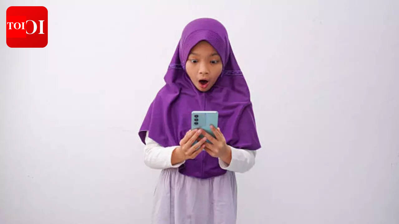 UAE authorities warn parents as viral 'Skull Breaker Challenge' spreads in schools: 'Extremely dangerous'