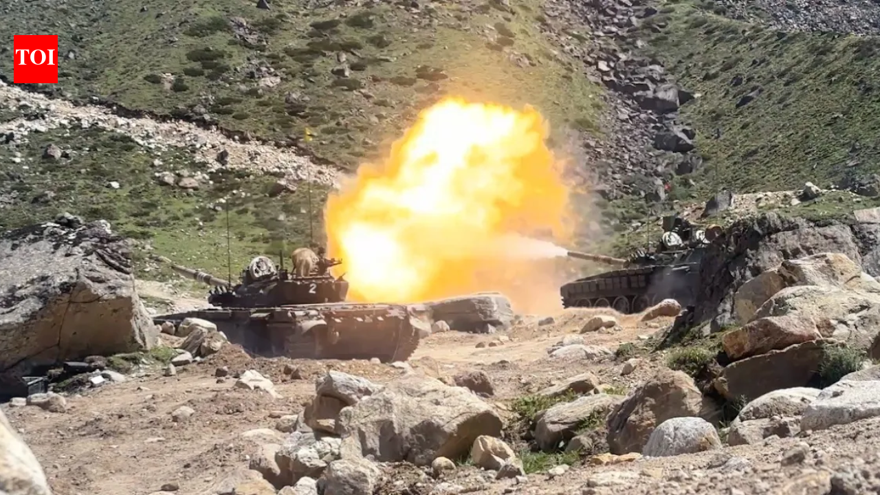 Indo-Israeli fire control systems clear field trials, fitted on 96 Army T-72 tanks – The Times of India