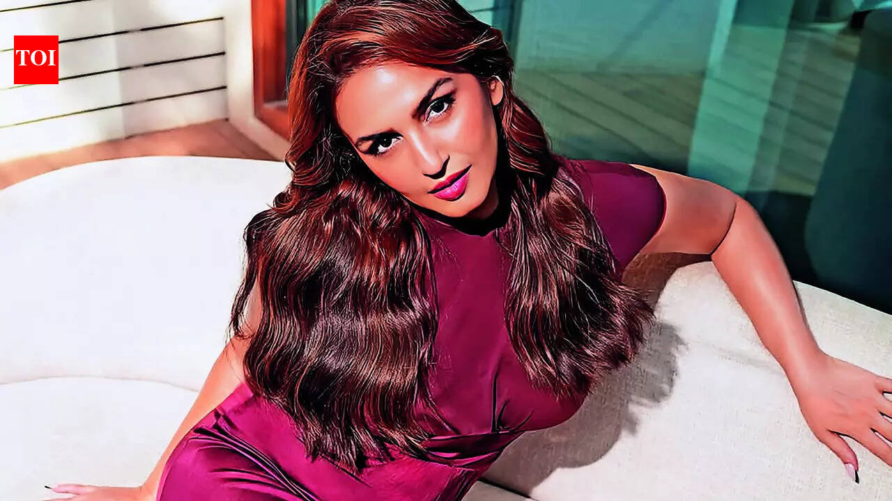 Huma’s unfiltered swagger: I’m so pretty! Trolls don’t matter when you’re busy building joy