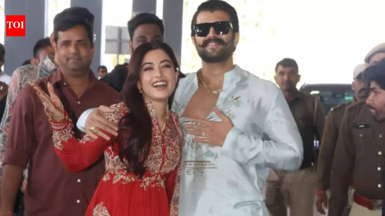 Newlyweds Rashmika-Vijay make their first appearance after their wedding — watch