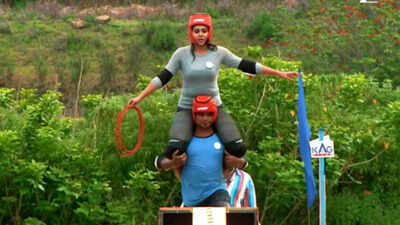  Thangapandi lifts Chandhini Prakash in a fiery act that steals the spotlight