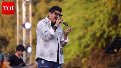 Neeraj Shridhar turns DU fest into a 2000s rewind